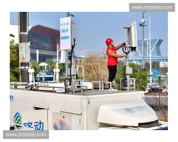 5G-A万兆基站连通，法兰西体育场达成120fps超清直播回传。